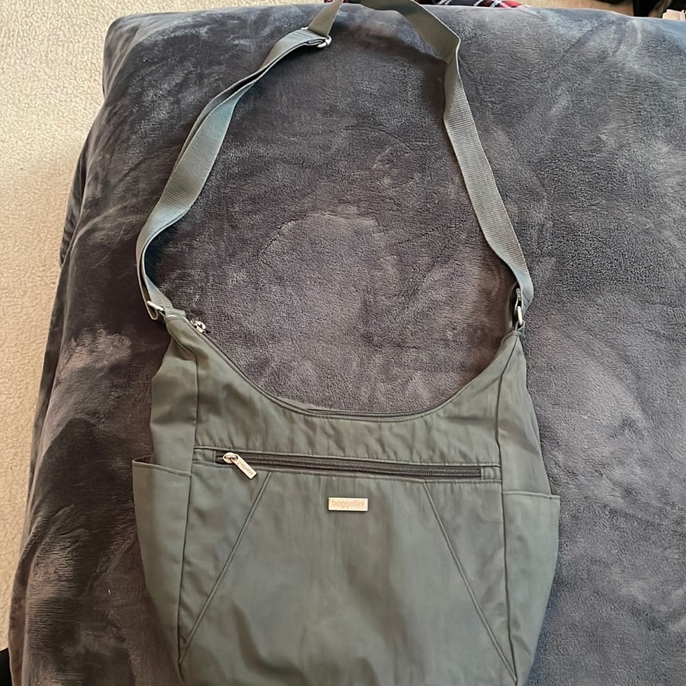 Baggallini sack bag
